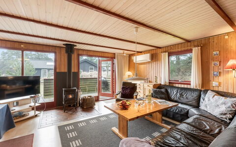 Samine - 1.2Km from the Sea: Home, Roof, House, Door, Cottage, Shade, Garden, Groundcover, Porch, Yard