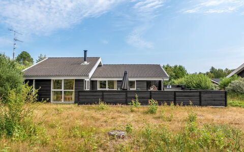 Alisa - 1.9Km from the Sea: Blue, Cottage, House, Home, Farmhouse, Estate, Siding
