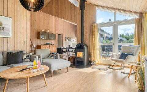 Alisa - 1.9Km from the Sea: Wood, Interior Design, Flooring, Ceiling, Floor, Living Room, Wood Flooring, Room, Furniture, Hardwood