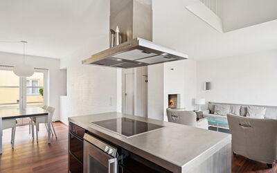 Annrike - 900M from the Sea