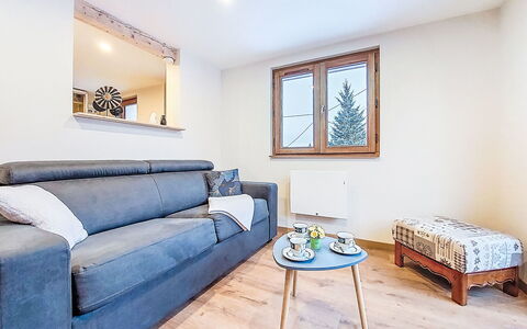 Vent D'Est: Furniture, Interior Design, Wood, Flooring, Room, Couch, Floor, Home, Living Room, Apartment