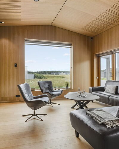Bruni - 1Km from the Sea