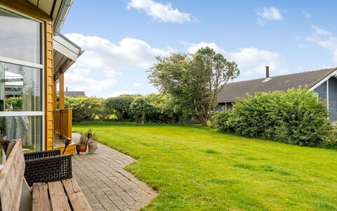 Elnur - 200M to the Fjord: Cottage, Backyard, Yard, Garden Buildings, Shed, Siding, Outdoor Furniture, Log Cabin, Outdoor Structure, Shack