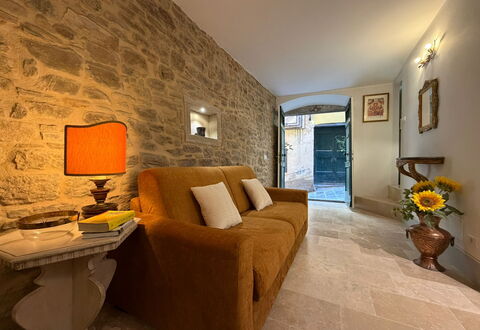 Casa Amandoli: Wall, Flooring, Interior Design, Furniture, Ceiling, Floor, Lighting, Couch, Room, Living Room