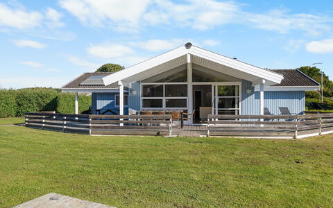 Sybil - 350M from the Sea: Roof, Home, Door, Cottage, Shade, Siding, Yard, Estate, Backyard