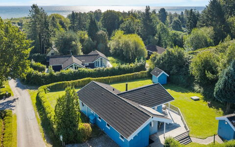 Sybil - 350M from the Sea: Roof, Home, Door, Cottage, Shade, Siding, Yard, Estate, Backyard