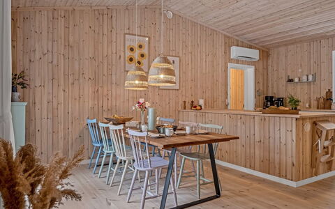 Felippa - from the Sea: Interior Design, Furniture, Wood, Flooring, Ceiling, Light Fixture, Floor, Dining Room, Lighting, Table