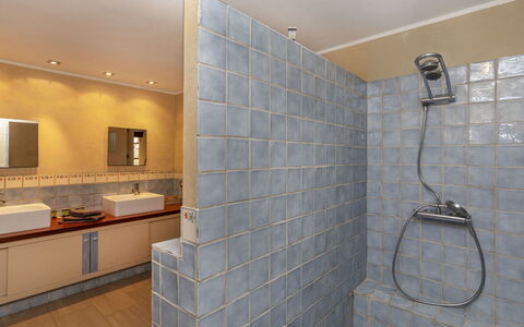 Mas Oliveres: Flooring, Wall, Plumbing Fixture, Floor, Bathroom, Interior Design, Tile, Plumbing, Composite Material, Tap