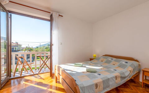 Lara: Building, Apartment, City, Residential Area, Architecture, Neighbourhood, Condominium, Metropolitan Area, Balcony