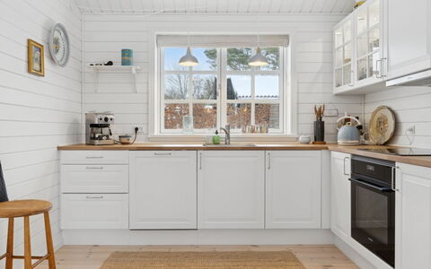 Aria - 310M from the Sea: Blue, Cottage, House, Home, Farmhouse, Estate, Siding