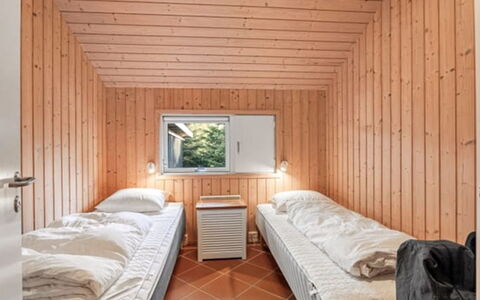 Hollie - 75M from the Sea: Wood, Ceiling, Interior Design, Bedroom, Floor, Bed, Flooring, Room, Bedding, Bed Sheet