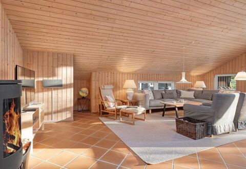 Hollie - 75M from the Sea: Interior Design, Flooring, Furniture, Floor, Wood, Ceiling, Wood Flooring, Couch, Living Room, Room