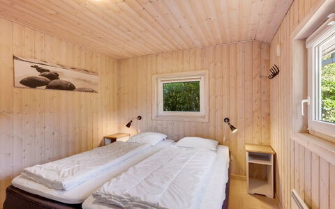 Yorick - 350M to the Fjord: Bedroom, Bed, Wood, Bed Sheet, Ceiling, Bedding, Floor, Interior Design, Flooring, Bed Frame