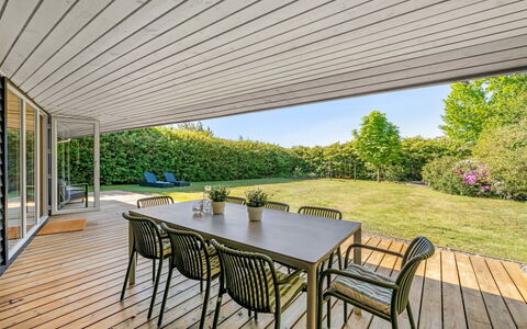 Yorick - 350M to the Fjord: Wood, Wood Flooring, Deck, Ceiling, Hardwood, Porch, Plank, Shade, Outdoor Furniture, Eco Hotel