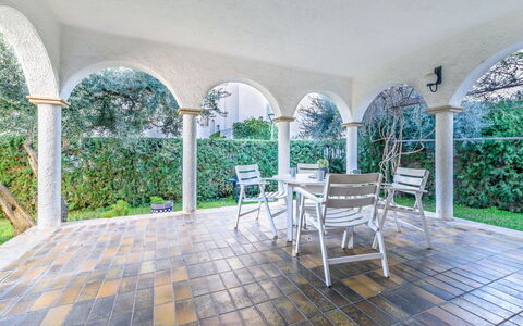 Cervantes: Swimming Pool, Resort, Shade, Estate, Condominium, Hotel, Landscaping, Hacienda, Villa