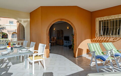 Riu Segura: Swimming Pool, Resort, Shade, Estate, Condominium, Hotel, Landscaping, Hacienda, Villa
