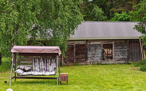 Murtolampi: Grass, Land Lot, Rural Area, Groundcover, Garden, Spring, Lawn, Cottage, Shade