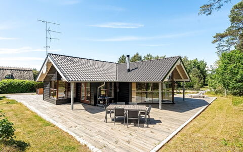 Groa - 50M from the Sea: Roof, Land Lot, Cottage, Home, Rural Area, Shed, Siding, Garden Buildings, Log Cabin, Hut