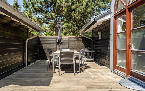 Groa - 50M from the Sea: Roof, Land Lot, Cottage, Home, Rural Area, Shed, Siding, Garden Buildings, Log Cabin, Hut