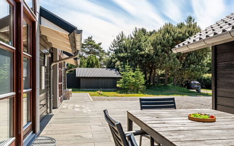Groa - 50M from the Sea: Roof, Land Lot, Cottage, Home, Rural Area, Shed, Siding, Garden Buildings, Log Cabin, Hut