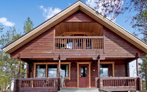 Luongasloma 3: Wood, Porch, House, Cottage, Home, Siding, Roof, Hardwood, Door, Log Cabin