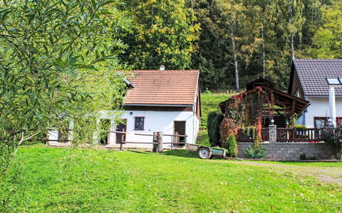 Green Valley Park Stárkov 15: Tree, House, Cottage, Home, Rural Area, Farmhouse, Village, Garden, Lawn