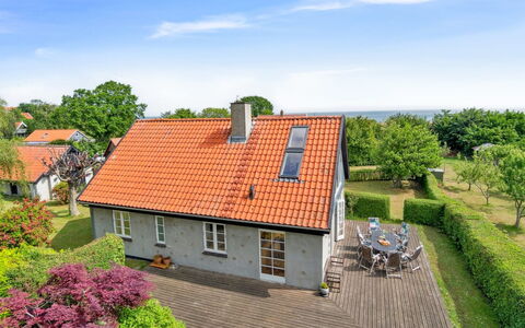 Siegfried - 100M from the Sea: Grass, Grassland, Land Lot, Cottage, Rural Area, Meadow, Garden Buildings, Garden, Shed