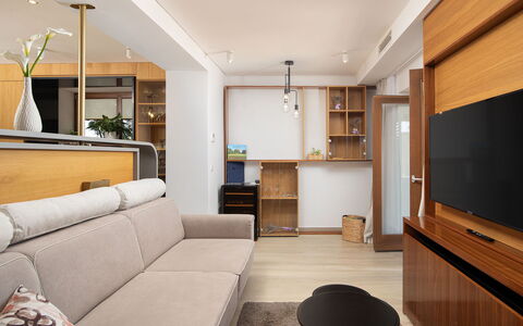 Dubravka: Furniture, Interior Design, Flooring, Couch, Television, Living Room, Wall, Electronic Device, Floor, Table