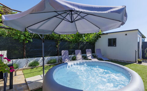 L&V: Swimming Pool, Outdoor Furniture, Umbrella, Flowerpot, Composite Material, Furniture, Houseplant, Garden, Patio, Shade