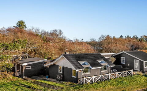 Esben - 15M from the Sea: Roof, House, Home, Cottage, Door, Siding, Estate, Lawn, Yard, Porch