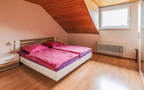 Helfrichs Ferienwohnung: Bedroom, Bed, Interior Design, Wood, Bed Sheet, Bedding, Flooring, Floor, Room, Bed Frame