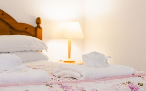 Old Stable on Aigas Golf Course: Bedroom, Furniture, Bed Sheet, Linens, Bed, Interior Design, Bedding, Textile, Room, Floor