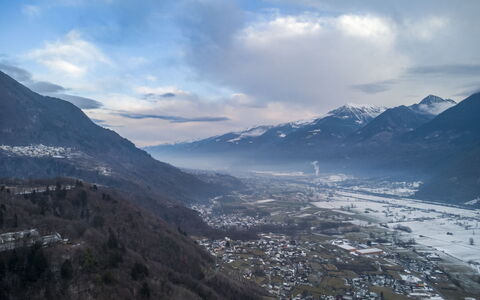 Casa Ulme': Mountain, Mountainous Landforms, Hill, Highland, Mountain Range, Terrain, Hill Station, Landscape, Atmospheric Phenomenon, Valley