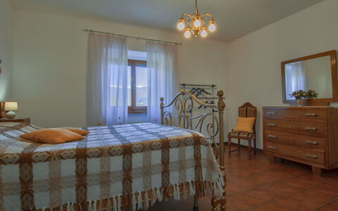 Pianaccio: Furniture, Interior Design, Bed, Bedroom, Wood, Bed Sheet, Bedding, Flooring, Ceiling, Floor