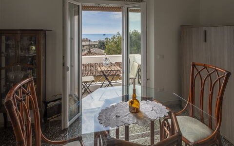 Focaincontromano Seaview, Genova: Furniture, Interior Design, Floor, Chair, Room, Kitchen & Dining Room Table, Wood Stain, Hardwood, Houseplant, Dining Room