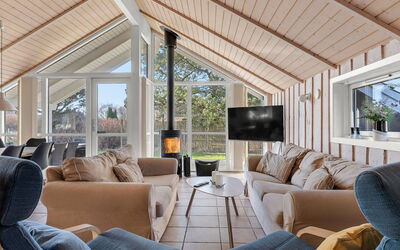 Gudrid - 550M from the Sea