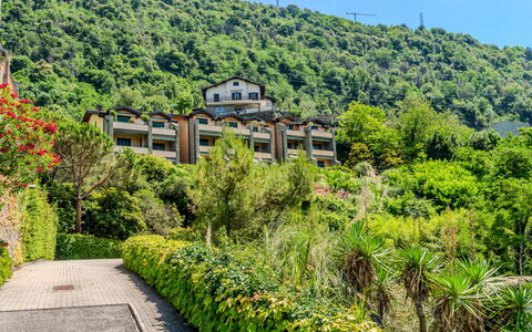 Dervio 623: Mountainous Landforms, Vegetation, Landscape, Hill, Shrub, House, Highland, Rural Area, Plant Community