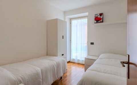 La Coccinella: Wood, Floor, Interior Design, Flooring, Bed, Bedroom, Apartment, Room, Ceiling, Wood Flooring