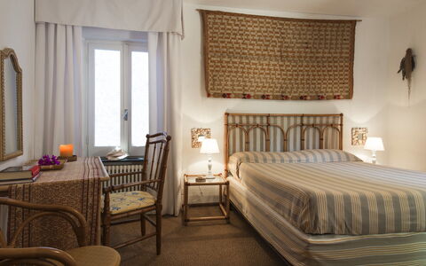 Portofino: Furniture, Bed, Bedroom, Interior Design, Bedding, Bed Sheet, Wood, Linens, Textile, Room