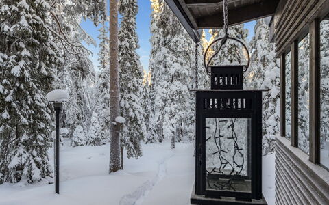 Villa Vesla: Winter, Snow, Freezing, Frost, Light Fixture, Evening, Ice