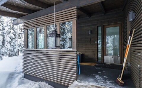 Villa Vesla: Wood, Siding, Cottage, Winter, Freezing, Log Cabin, Snow, Plank, Hardwood, Daylighting
