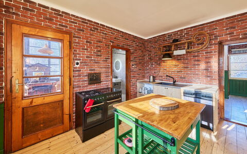 Švýcarka: Wall, Wood, Interior Design, Flooring, Furniture, Ceiling, Kitchen, Brick, Floor, Wood Stain