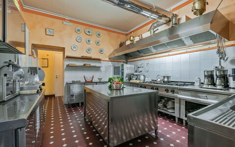 Camilla Villa: Kitchen, Countertop, Interior Design, Lighting, Ceiling, Kitchen Appliance, Flooring, Furniture, Kitchen Stove, Major Appliance
