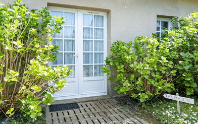 Cancale 615: Green, Shrub, Garden, Shade, Yard, Landscaping, Backyard