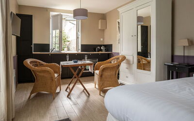 Gite les Ruets 615.5: Furniture, Shade, Porch, Chair, Outdoor Furniture, Outdoor Structure, Eco Hotel, Balcony, Pergola, Deck