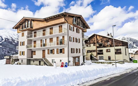 San Pietro Mountain Flat: Furniture, Shade, Porch, Chair, Outdoor Furniture, Outdoor Structure, Eco Hotel, Balcony, Pergola, Deck