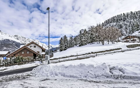San Pietro Mountain Flat: Furniture, Shade, Porch, Chair, Outdoor Furniture, Outdoor Structure, Eco Hotel, Balcony, Pergola, Deck