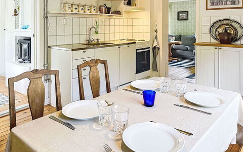 Torpet i Småland: Furniture, Interior Design, Flooring, Floor, Wood, Dining Room, Kitchen & Dining Room Table, Chair, Ceiling, Table