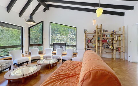 Villa 111 an der Loreley: Interior Design, Furniture, Flooring, Wall, Floor, Ceiling, Wood, Couch, Room, Living Room