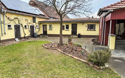 Mit Großem Garten